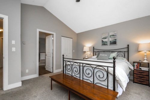 19232 68A Avenue, Surrey, BC 