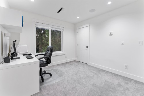 16620 18B Avenue, Surrey, BC 