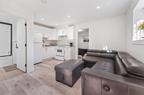 16620 18B Avenue, Surrey, BC 