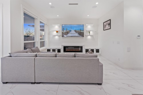 16620 18B Avenue, Surrey, BC 