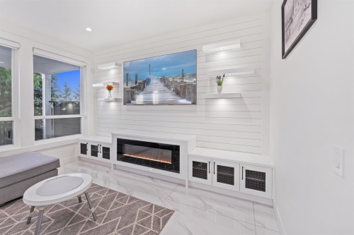 16620 18B Avenue, Surrey, BC 