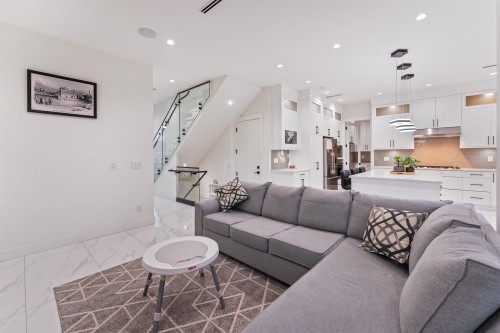 16620 18B Avenue, Surrey, BC 