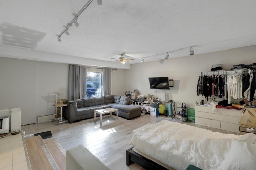 14373 115 Avenue, Surrey, BC 