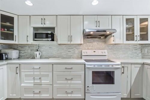 701-14881 103A Avenue, Surrey, BC 