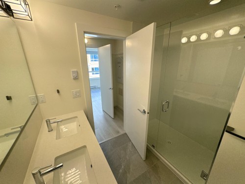 301-7920 206 Street, Langley, BC 