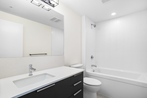 301-7920 206 Street, Langley, BC 