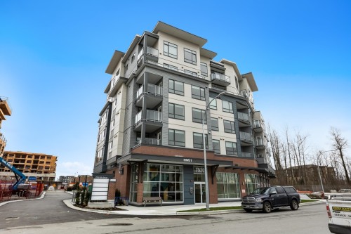 301-7920 206 Street, Langley, BC 