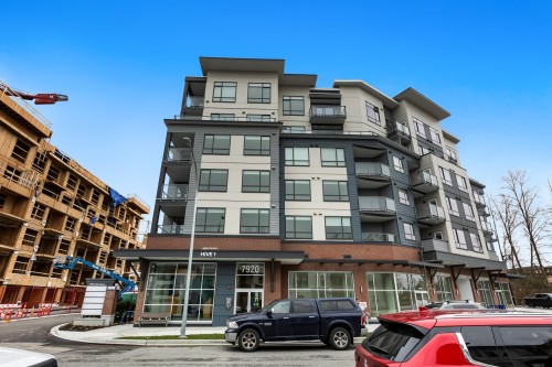301-7920 206 Street, Langley, BC 