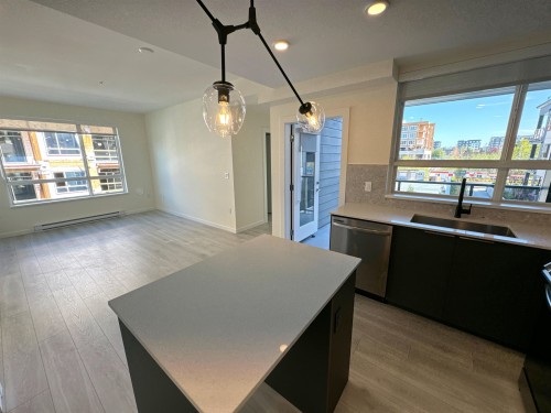 301-7920 206 Street, Langley, BC 