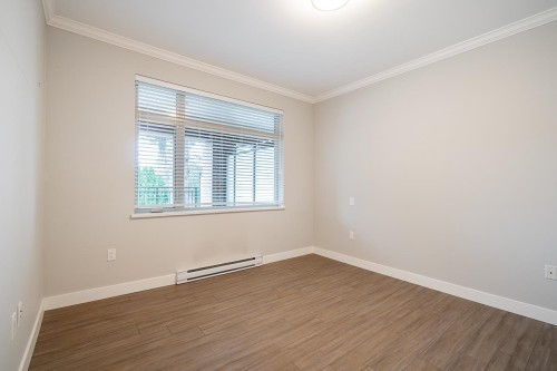 109-1975 154 Street, Surrey, BC 