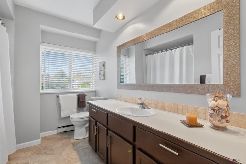 14082 17 Avenue, Surrey, BC 