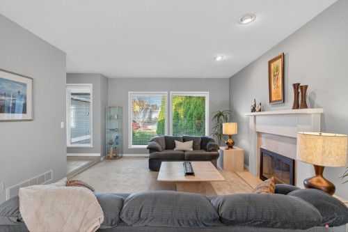 14082 17 Avenue, Surrey, BC 