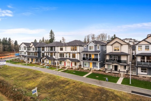 102-16689 16 Avenue, Surrey, BC 