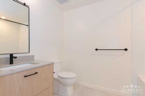 203-27249 Aldergrove Town Centre Drive, Langley, BC 