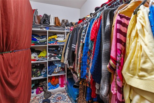 5653 148A Street, Surrey, BC 