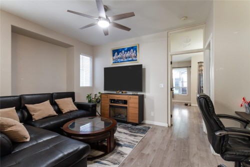 5653 148A Street, Surrey, BC 