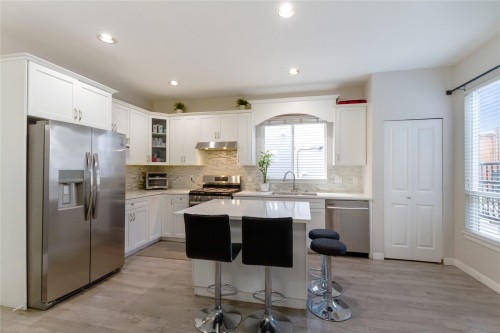 5653 148A Street, Surrey, BC 