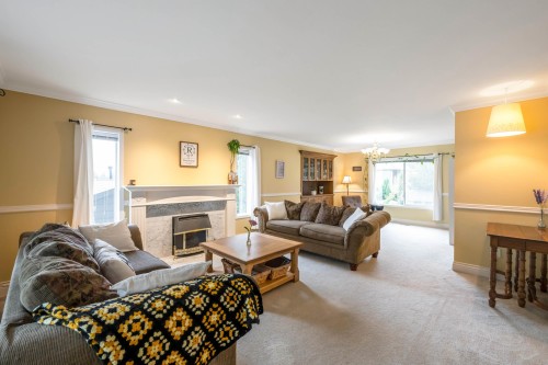 3556 Dunsmiur Way, Abbotsford, BC 