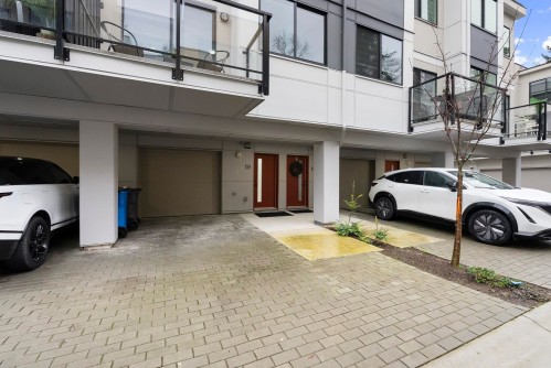 19-13895 64 Avenue, Surrey, BC 