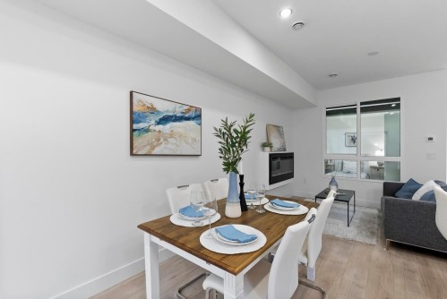 19-13895 64 Avenue, Surrey, BC 