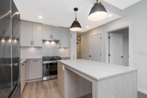 404-27218 Aldergrove Town Centre Drive, Langley, BC 