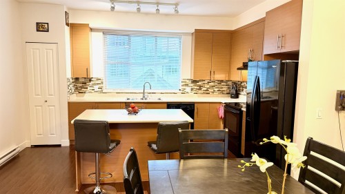 98-9525 204 Street, Langley, BC 