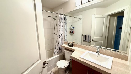 98-9525 204 Street, Langley, BC 