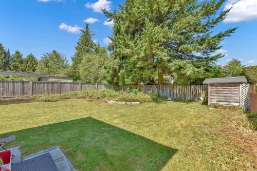 15835 Russell Avenue, White Rock, BC 