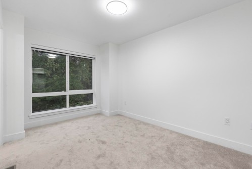 35-13895 64 Avenue, Surrey, BC 