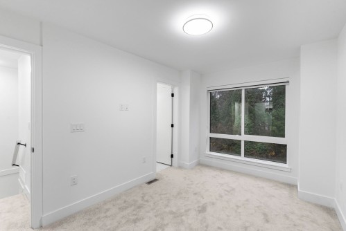 35-13895 64 Avenue, Surrey, BC 