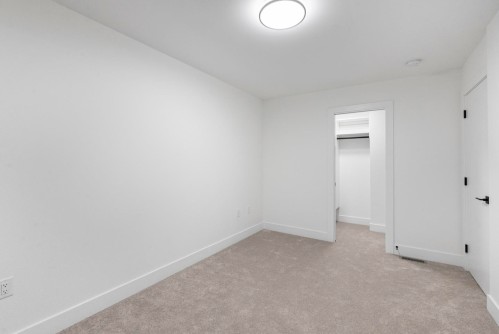 35-13895 64 Avenue, Surrey, BC 