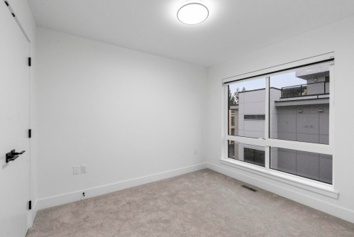 35-13895 64 Avenue, Surrey, BC 