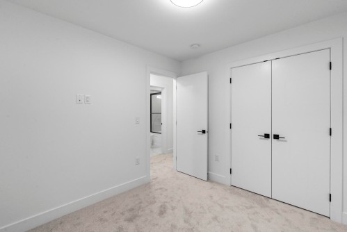 35-13895 64 Avenue, Surrey, BC 