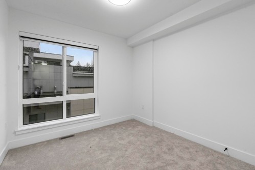 35-13895 64 Avenue, Surrey, BC 