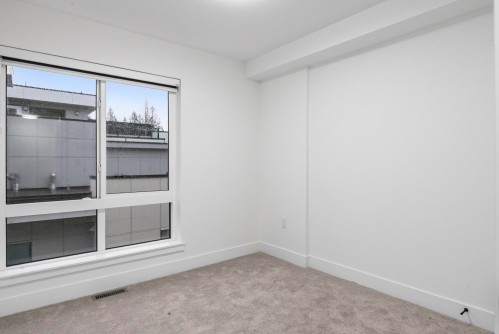 35-13895 64 Avenue, Surrey, BC 