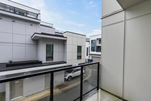 35-13895 64 Avenue, Surrey, BC 