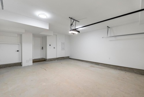 35-13895 64 Avenue, Surrey, BC 