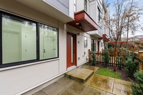 35-13895 64 Avenue, Surrey, BC 