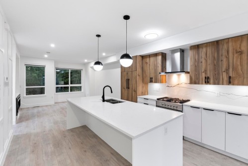 35-13895 64 Avenue, Surrey, BC 