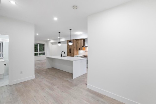 35-13895 64 Avenue, Surrey, BC 