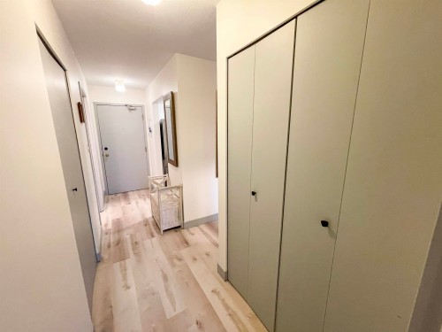 207-13775 74 Avenue, Surrey, BC 