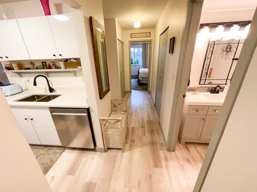 207-13775 74 Avenue, Surrey, BC 