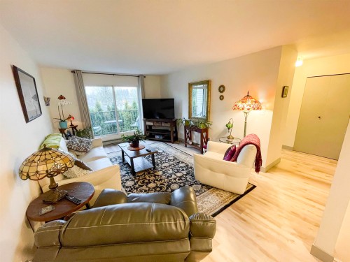 207-13775 74 Avenue, Surrey, BC 