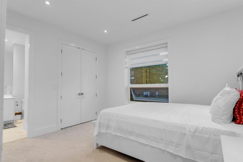 1440 Maple Street, White Rock, BC 