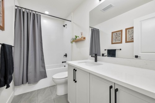 124-7506 199A Street, Langley, BC 