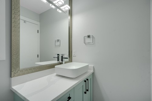 17246 59 Avenue, Surrey, BC 