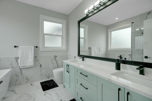 17246 59 Avenue, Surrey, BC 