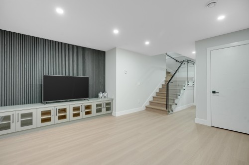 17246 59 Avenue, Surrey, BC 