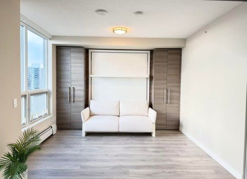 13398 104 Avenue, Surrey, BC 