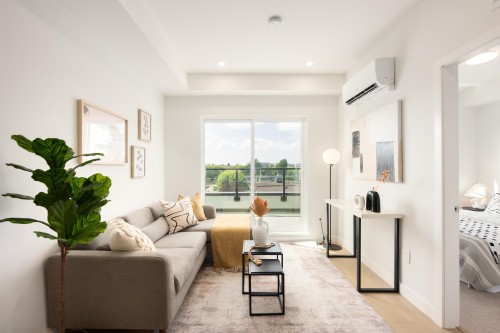 309-5398 207 Street  Surrey, BC V3A 2G1